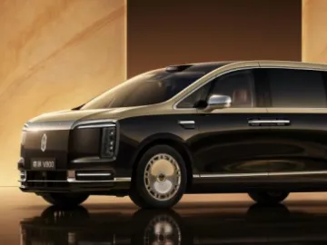 华为发布尊界时代旗舰MPV，起售价76.8万元