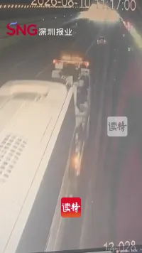 隧道内大巴突发故障47人被困！30分钟极速救援