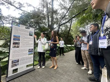 在深圳红树林种下一场生态之约