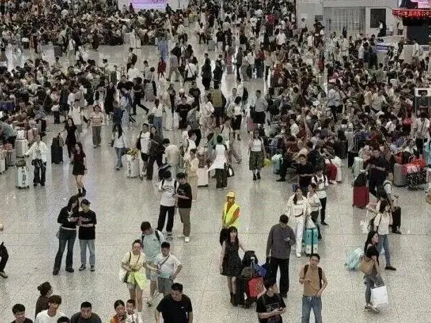 欢迎回家！不管多晚，深圳等你！